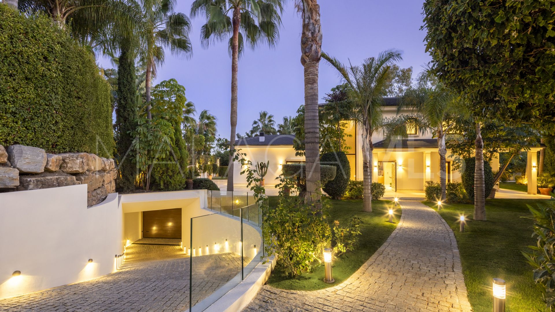 Nueva Andalucia, villa for sale