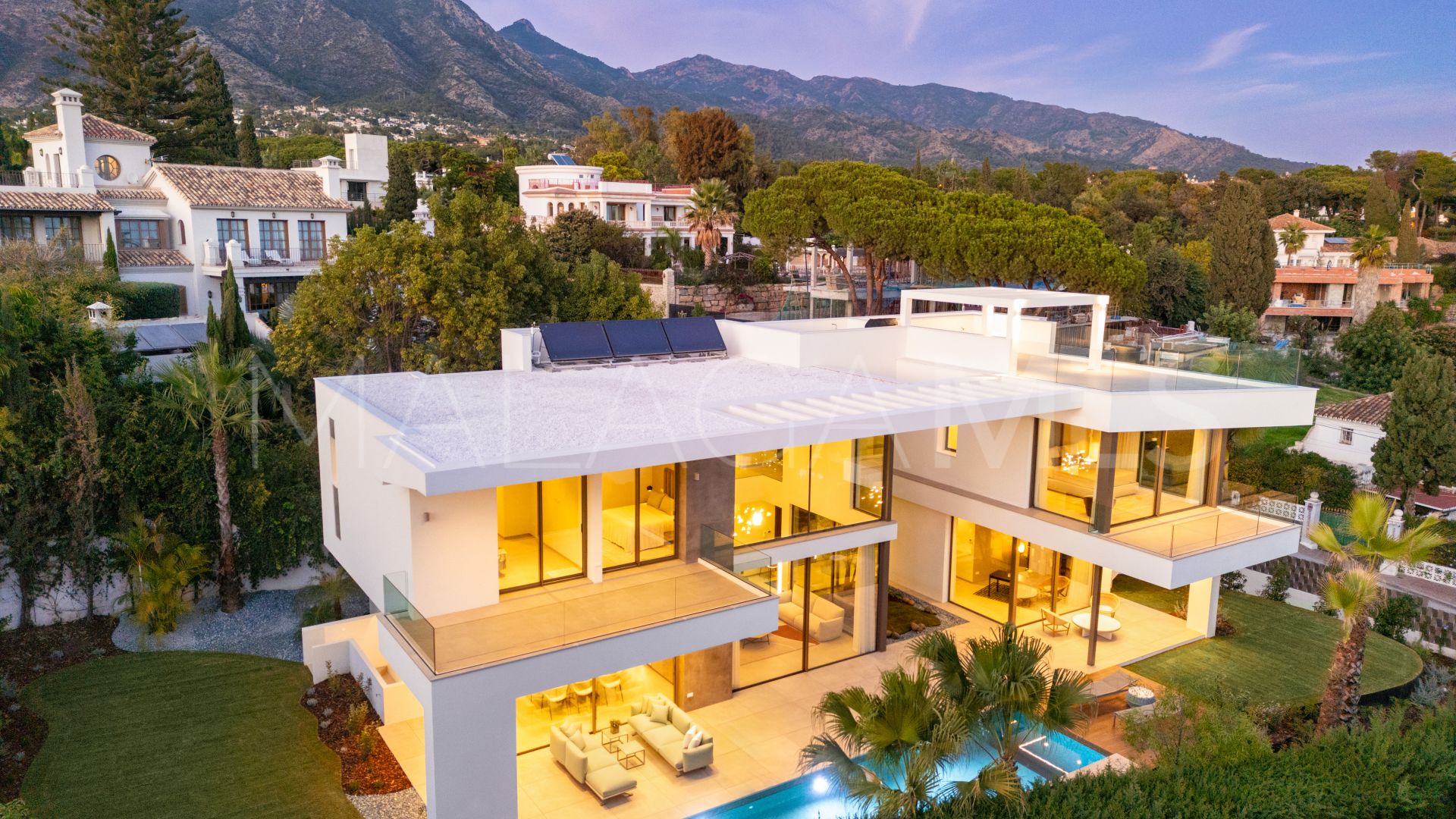 Villa for sale in Marbella Golden Mile