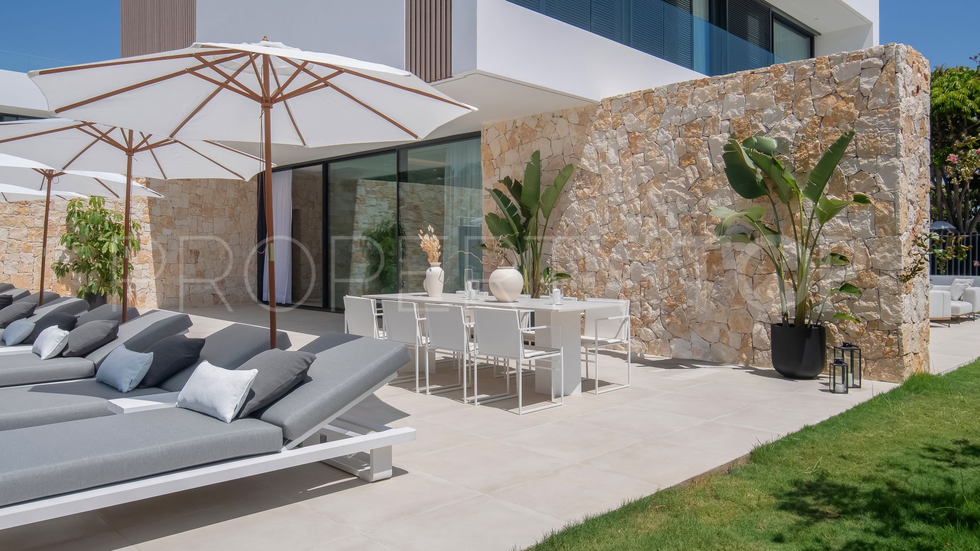 6 bedrooms villa for sale in San Pedro Playa