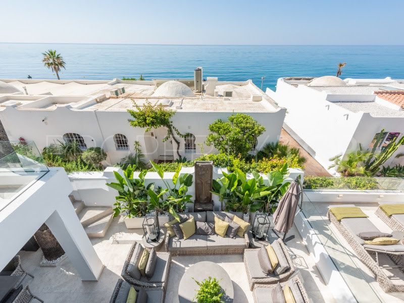 Oasis de Marbella, adosado a la venta de 3 dormitorios