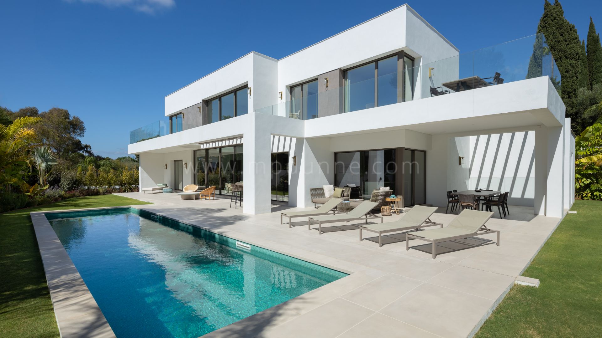 Brandneue moderne 5-Bett-Villa, Marbella Goldene Meile