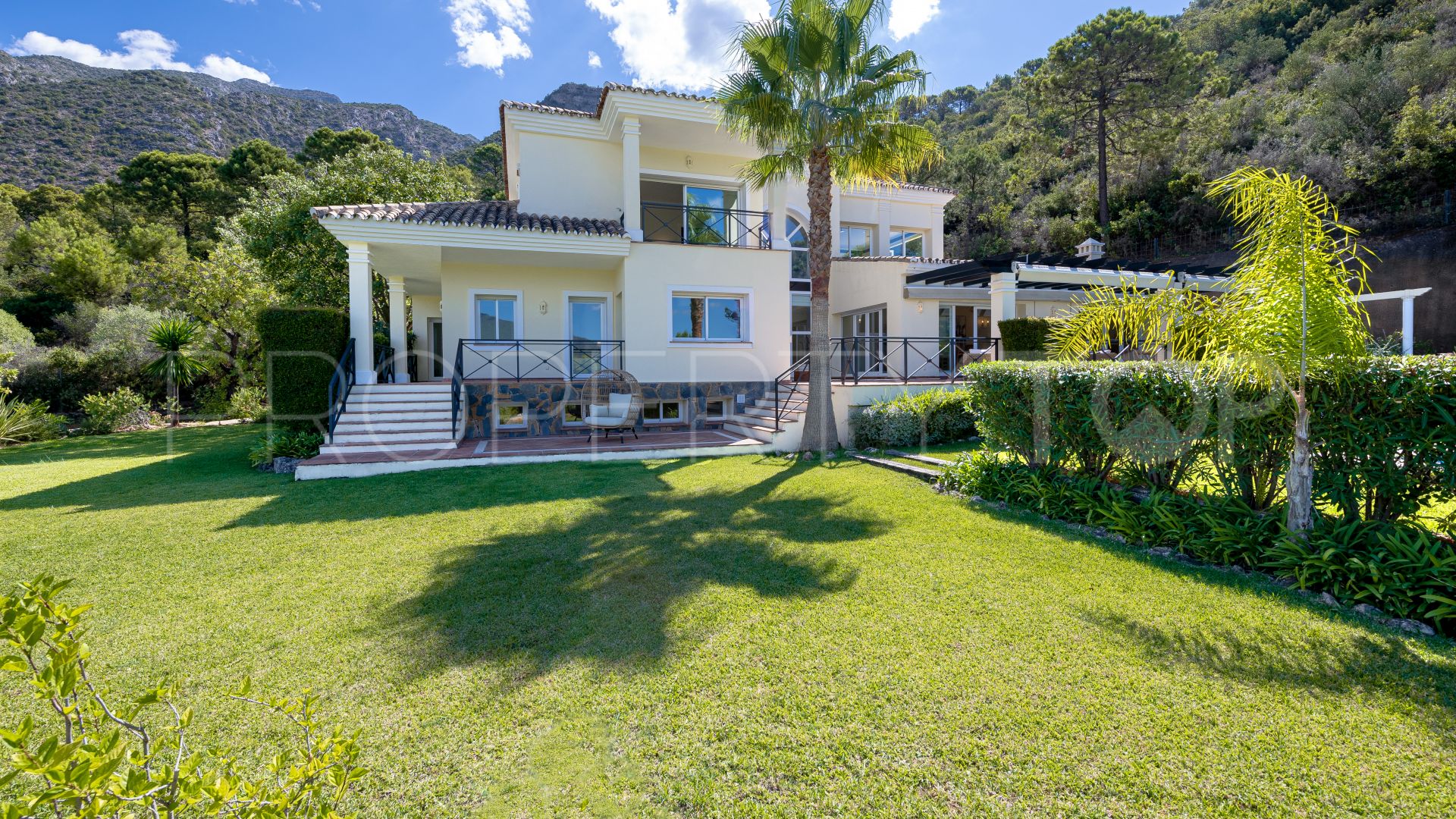 For sale villa with 5 bedrooms in Carretera de Istan