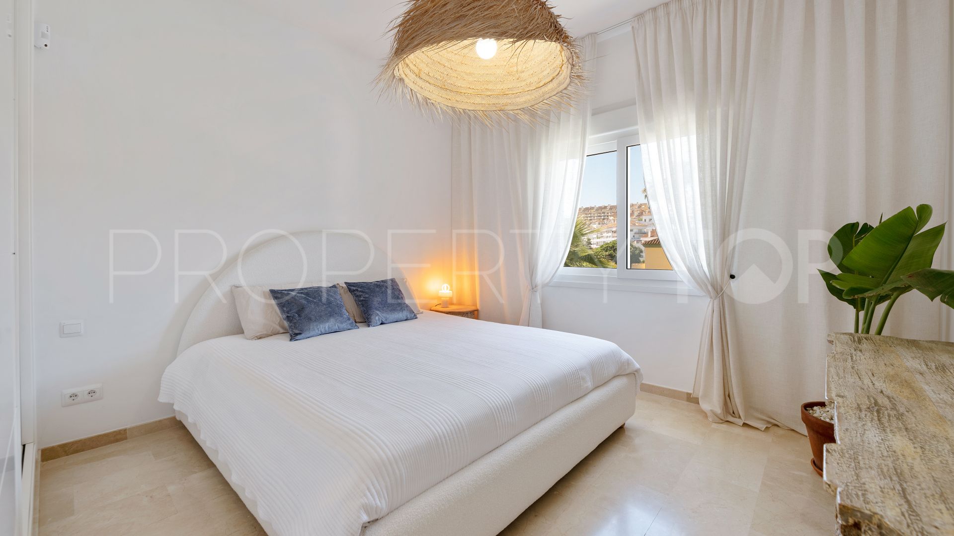 6 bedrooms villa in Atalaya de Rio Verde for sale