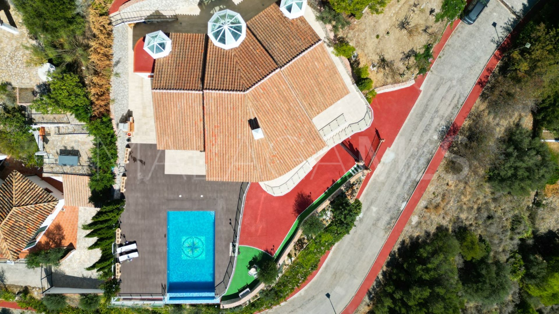 Villa for sale in Valtocado