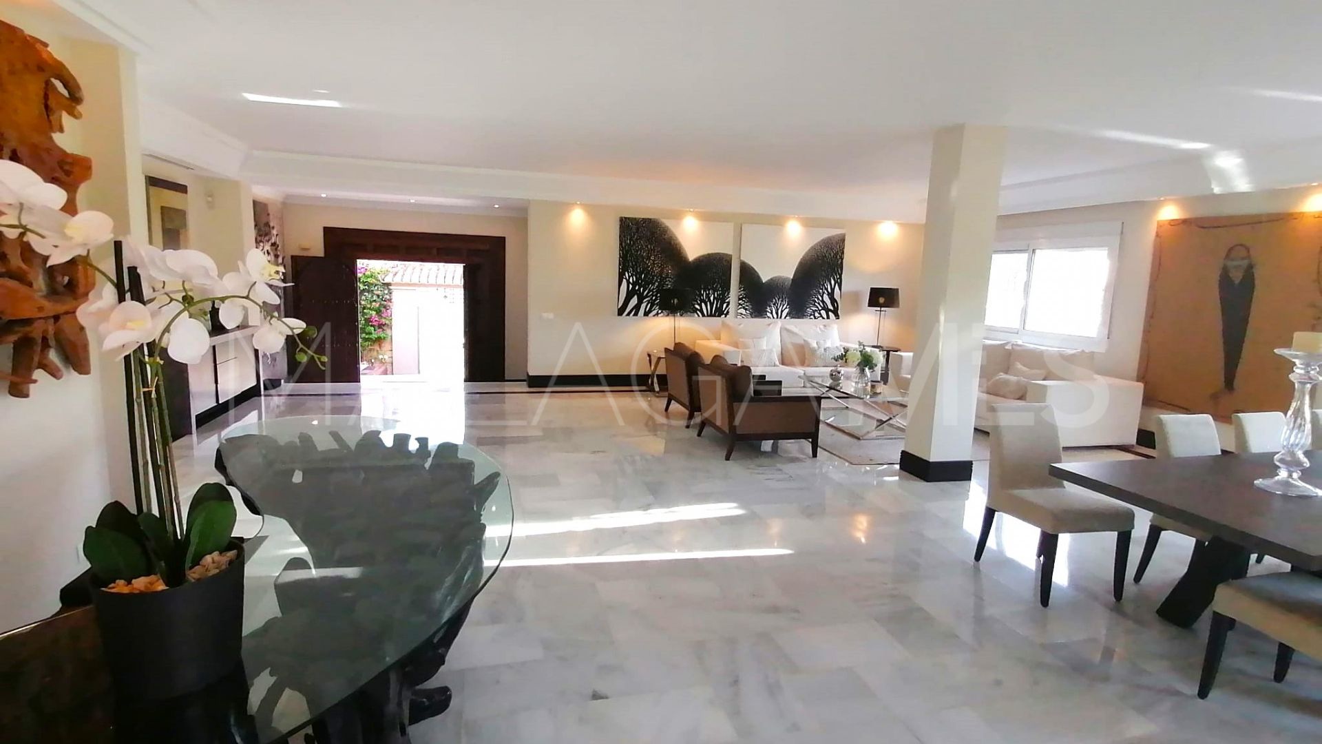 Buy Atalaya de Rio Verde 6 bedrooms villa