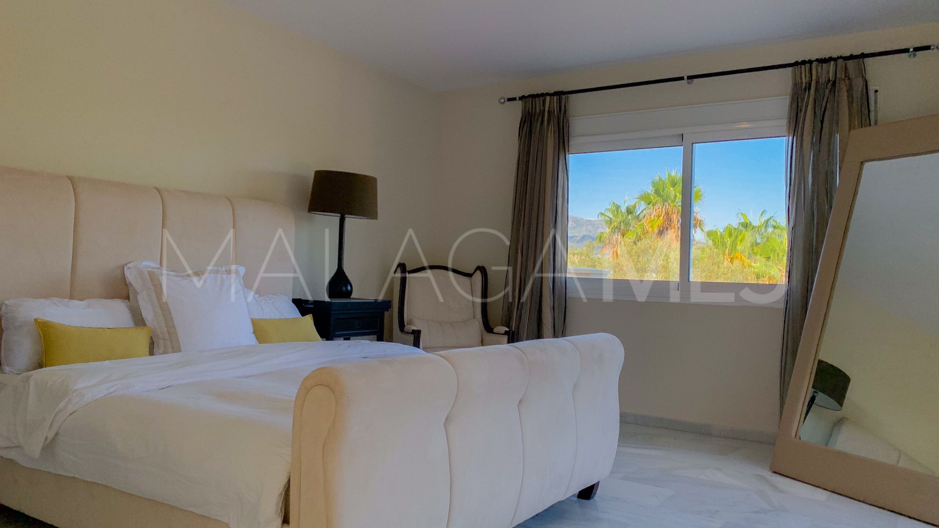 Buy Atalaya de Rio Verde 6 bedrooms villa