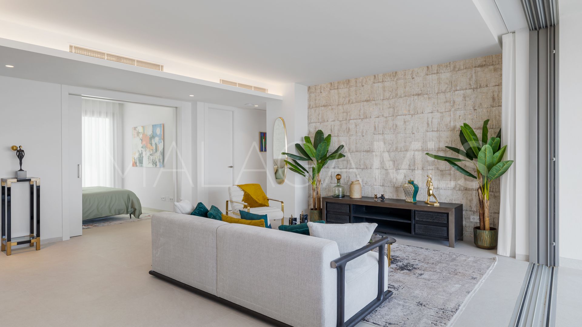Buy apartamento planta baja in Real de La Quinta with 3 bedrooms