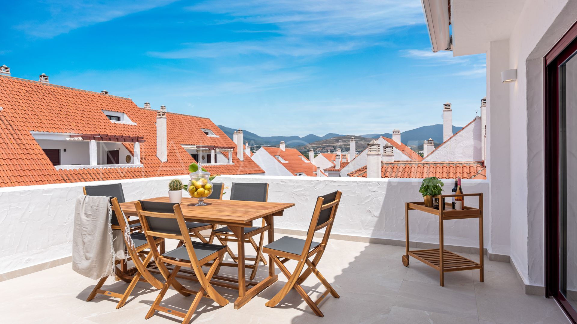 Zweistöckiges penthouse for sale in Nueva Andalucia