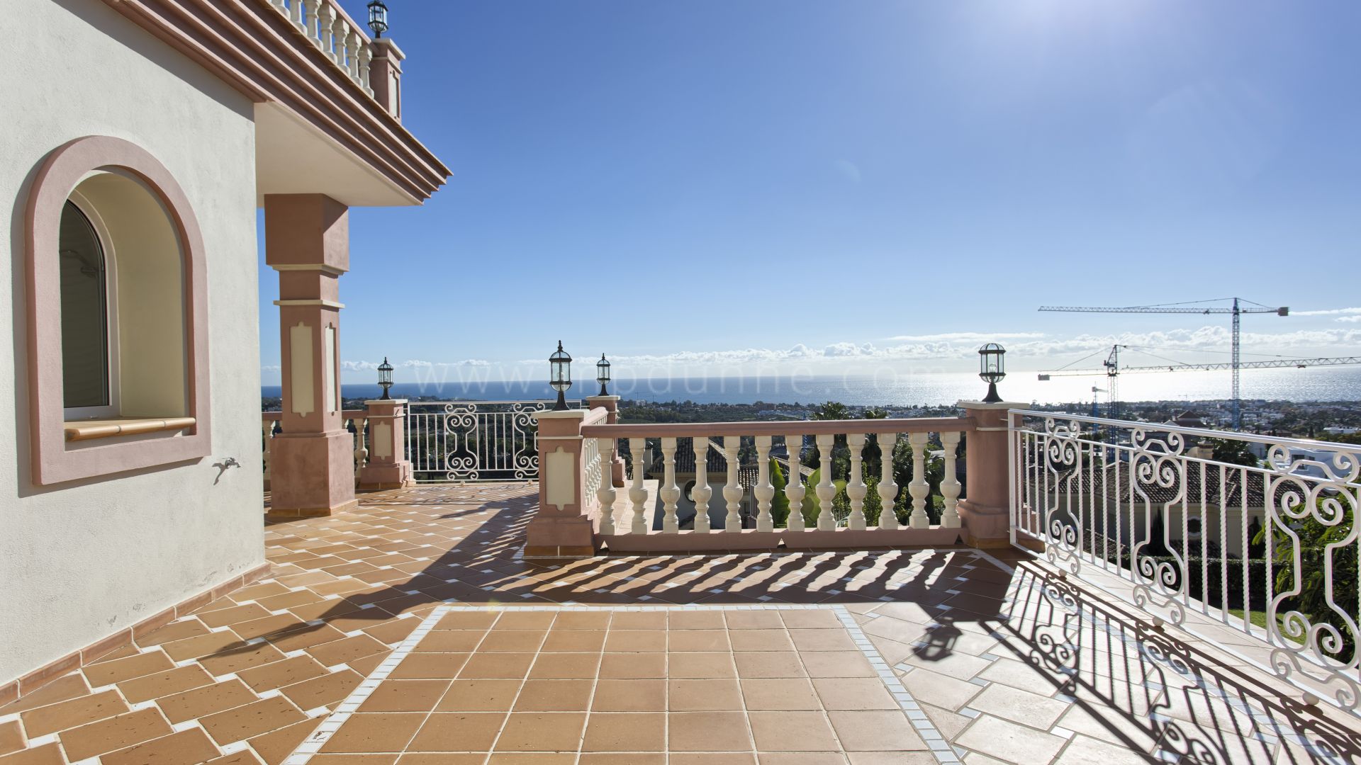 Villa mit Panoramablick in Los Flamingos Golf