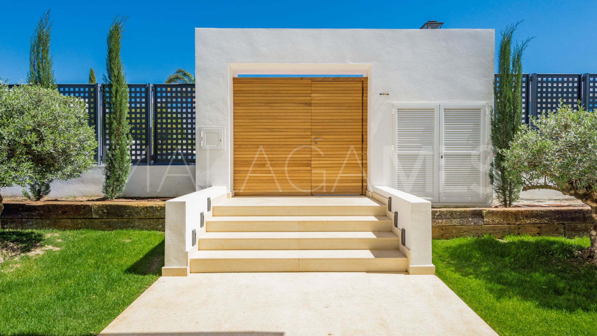For sale villa with 4 bedrooms in Haza del Conde