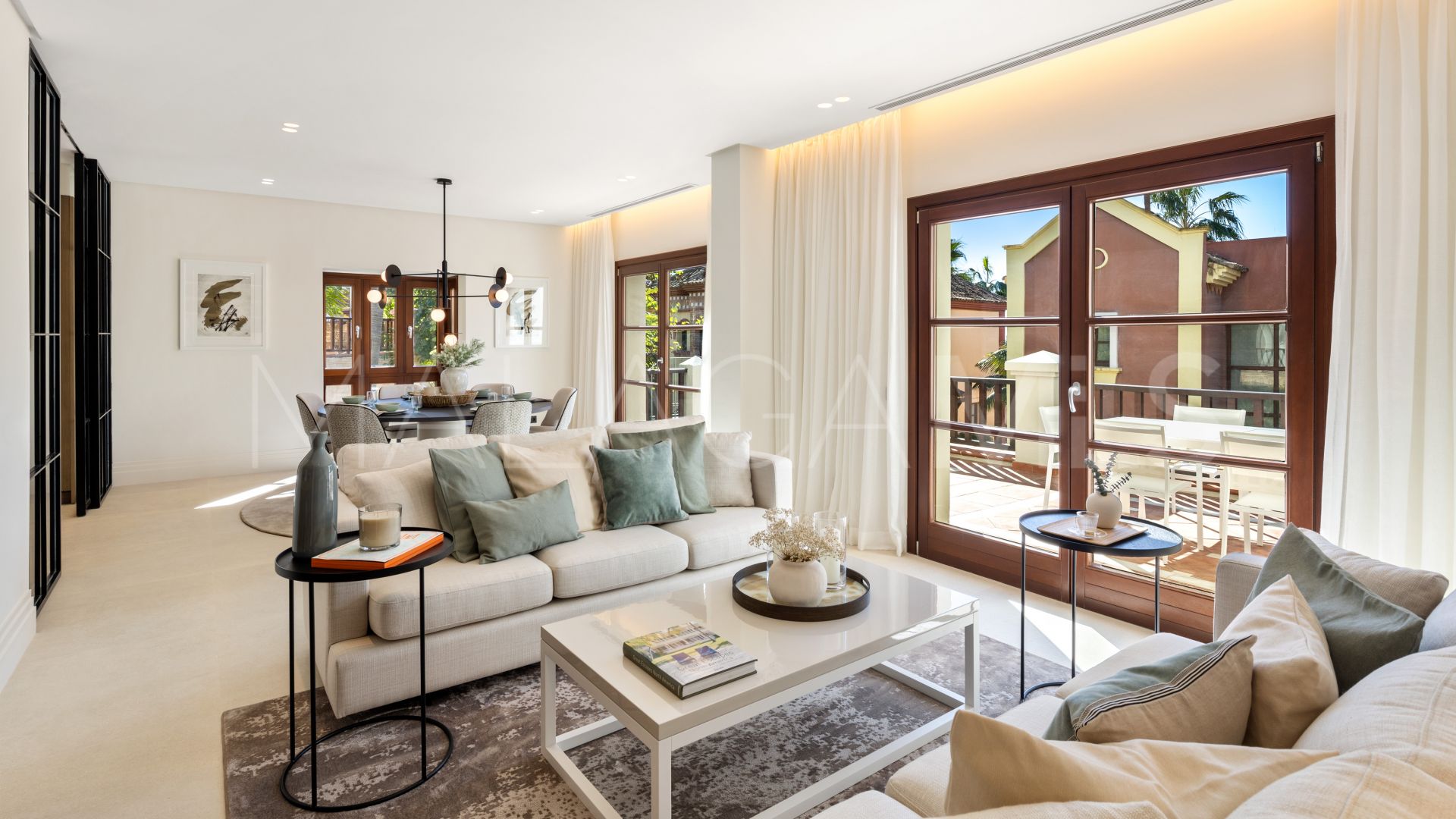 Radhus for sale in Marbella Golden Mile