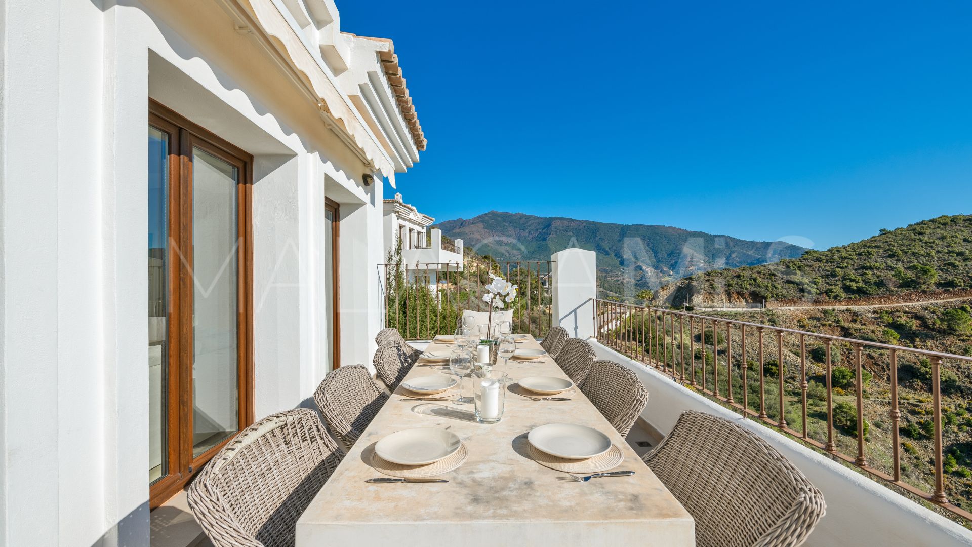 5 bedrooms villa for sale in Benahavis Hills Country Club