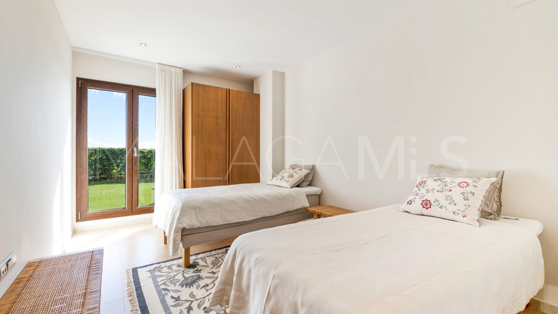 5 bedrooms villa for sale in Benahavis Hills Country Club