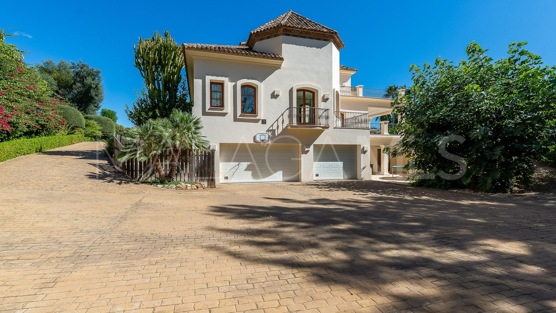 Villa for sale in Los Picos de Nagüeles de 6 bedrooms