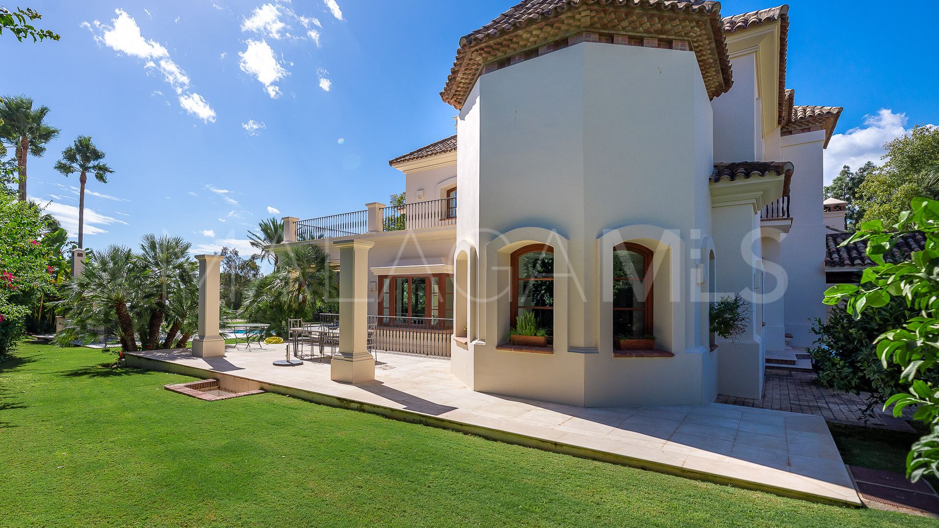 Villa for sale in Los Picos de Nagüeles de 6 bedrooms