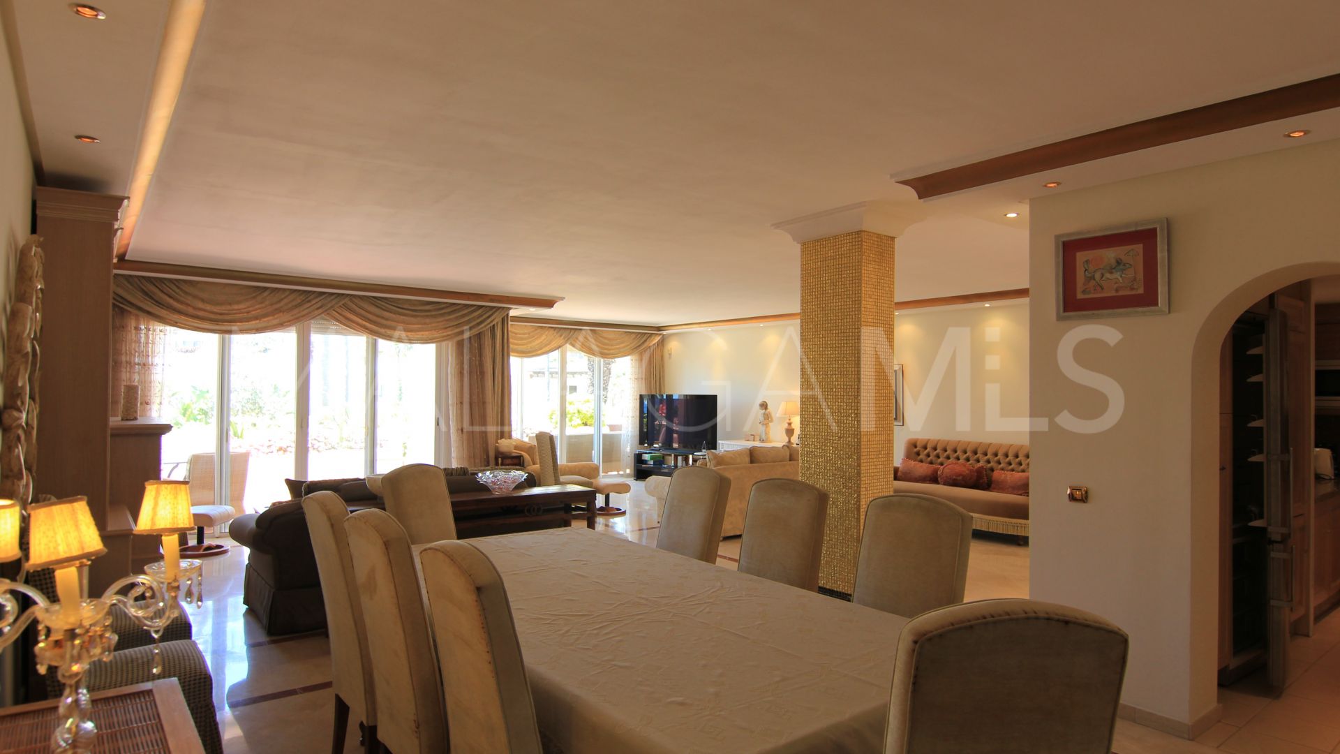 Wohnung for sale in Marbella - Puerto Banus