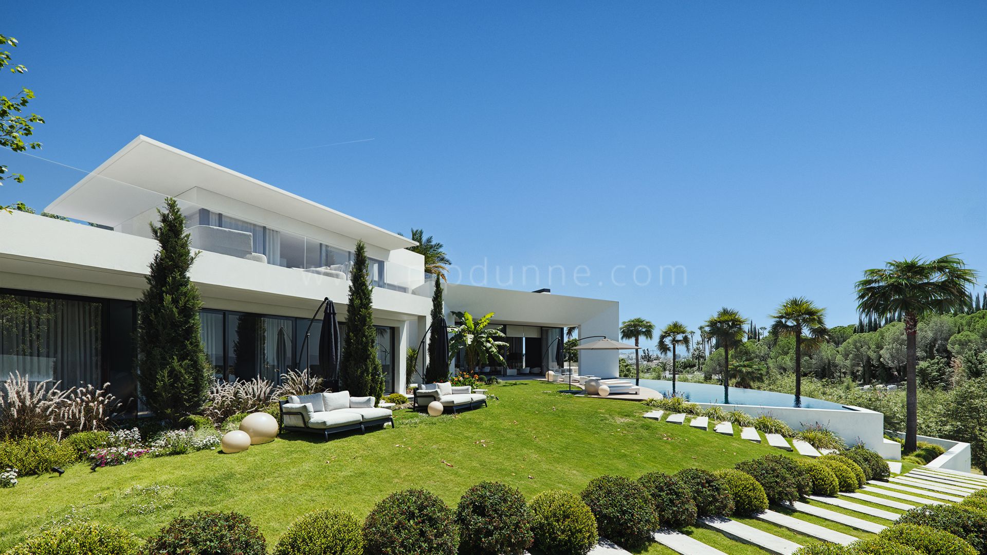 Dos Parcelas con Proyecto de Villa en Nueva Andalucía, Marbella