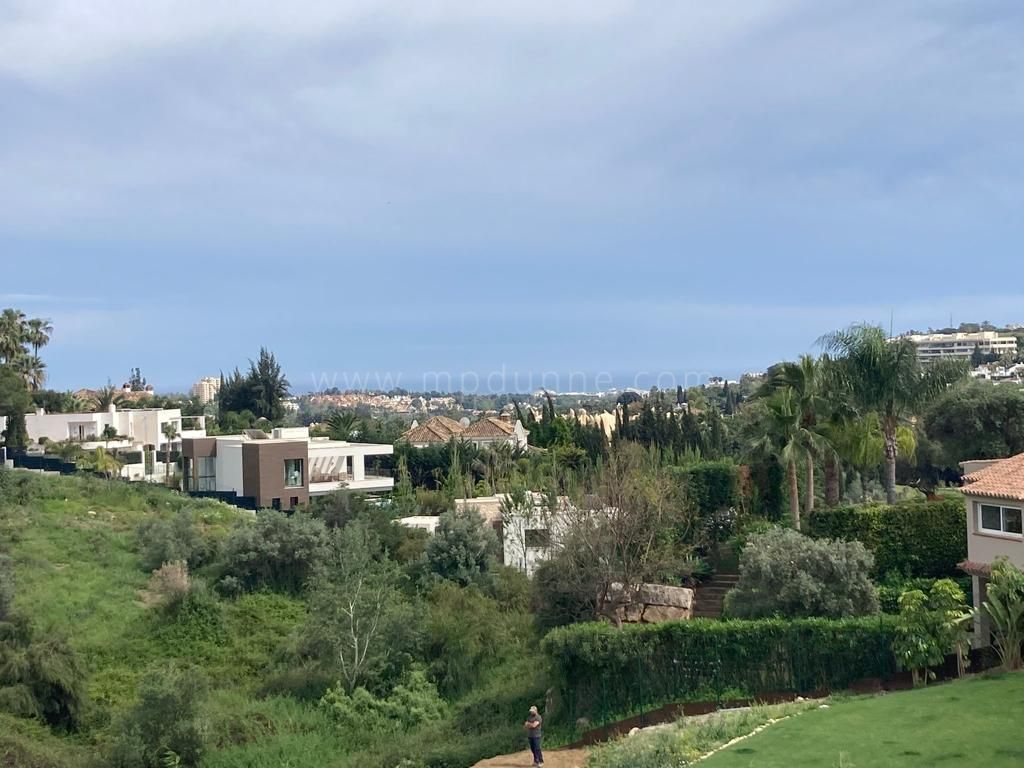 Terrain avec projet de villa à Nueva Andalucía, Marbella