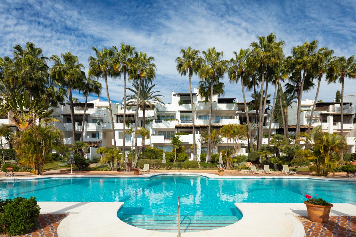 Apartamento junto al mar en Puente Romano Beach Resort, Marbella Milla de Oro
