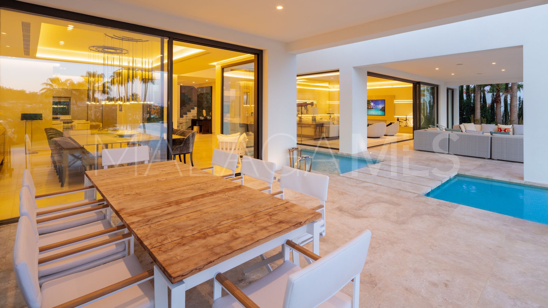 Buy La Cerquilla villa