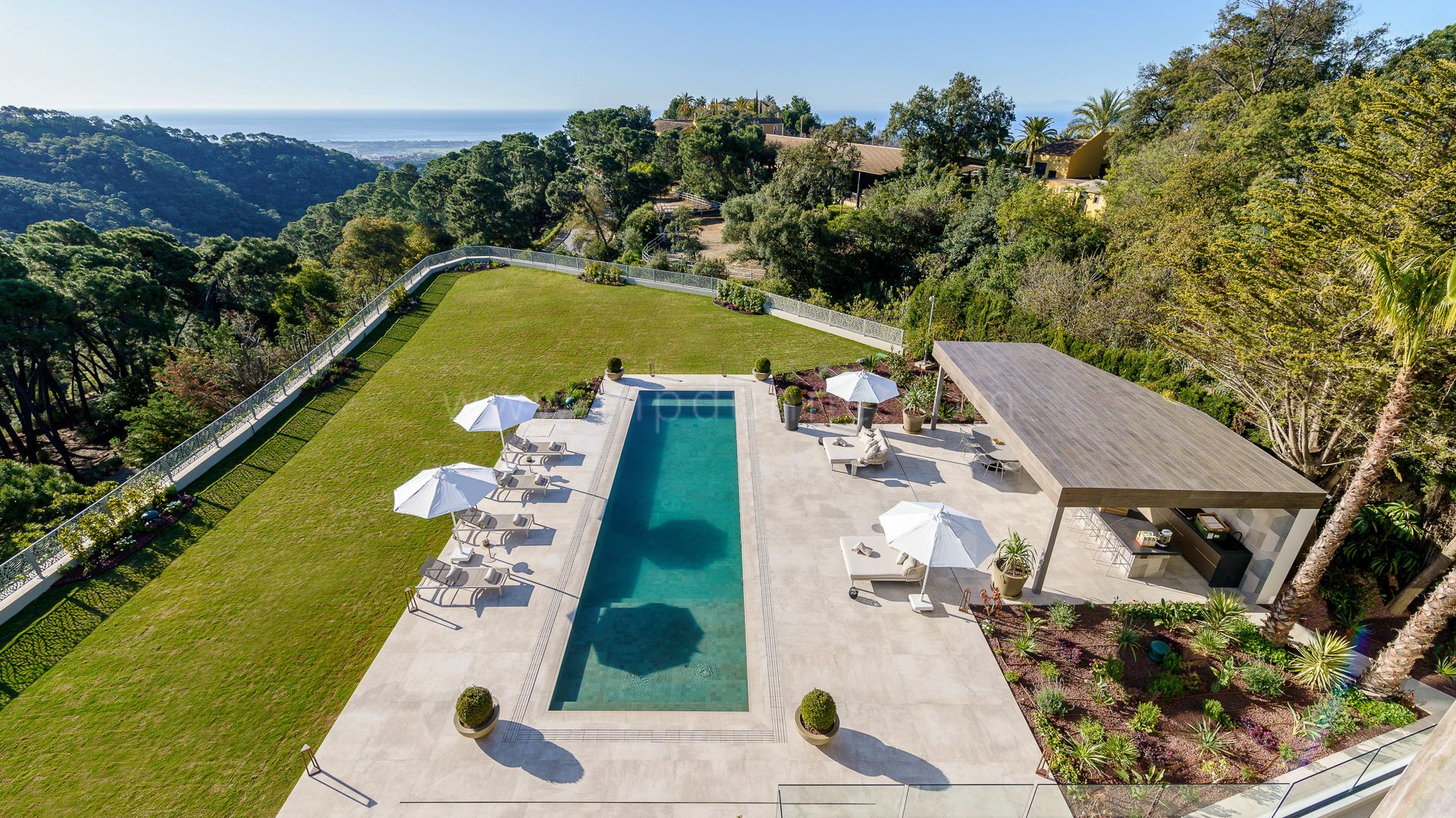 Moderna casa de lujo con vistas al mar en La Zagaleta