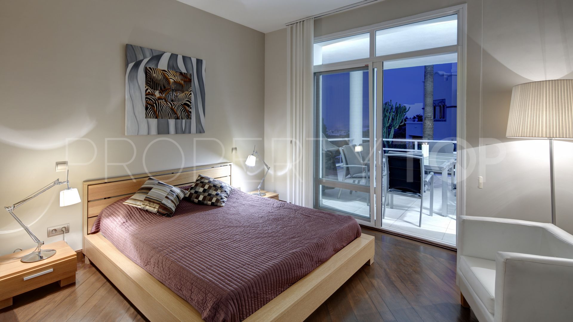 Villa en venta de 5 dormitorios en La Quinta