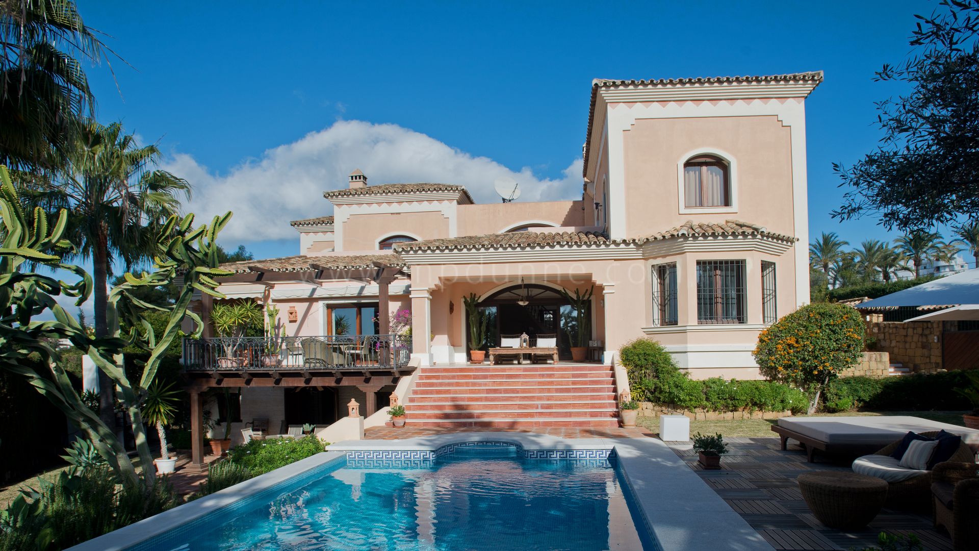 Villa zu vermieten in Nueva Andalucía in der Nähe von Puerto Banús und dem Strand