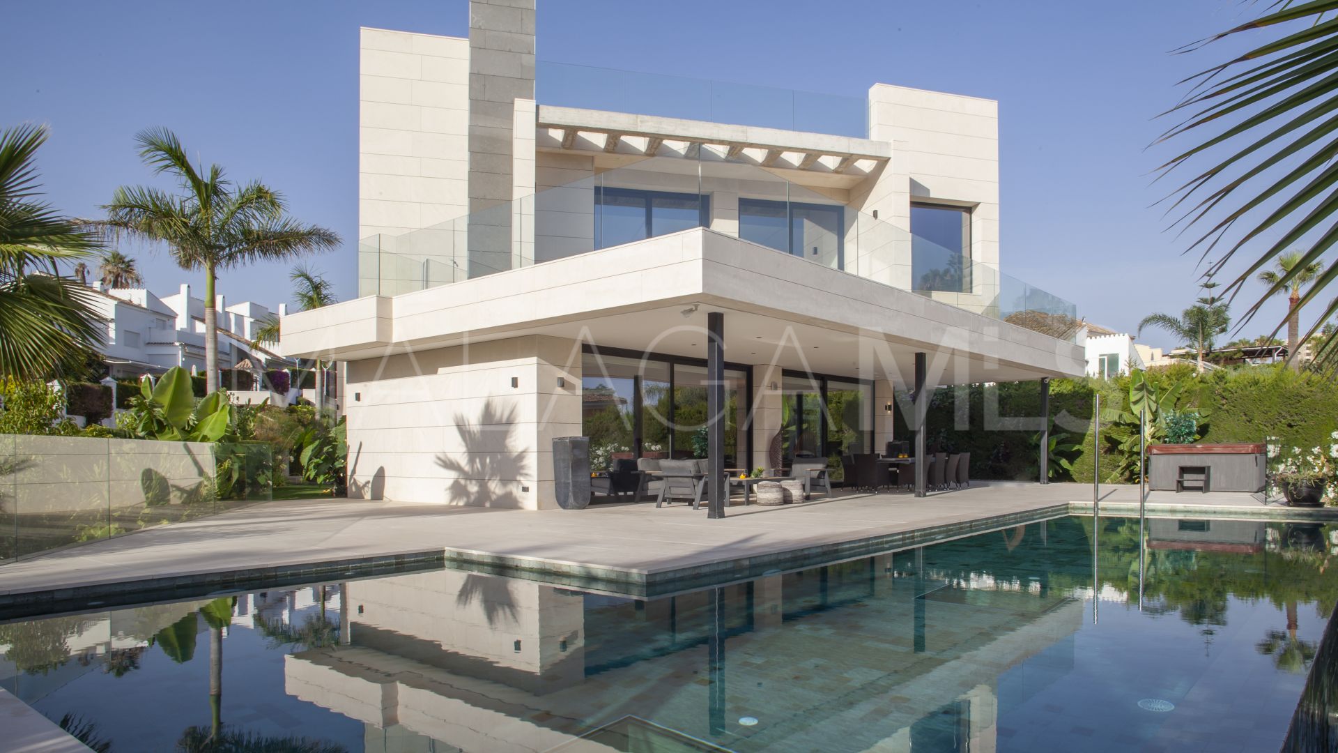For sale villa in Parcelas del Golf with 6 bedrooms