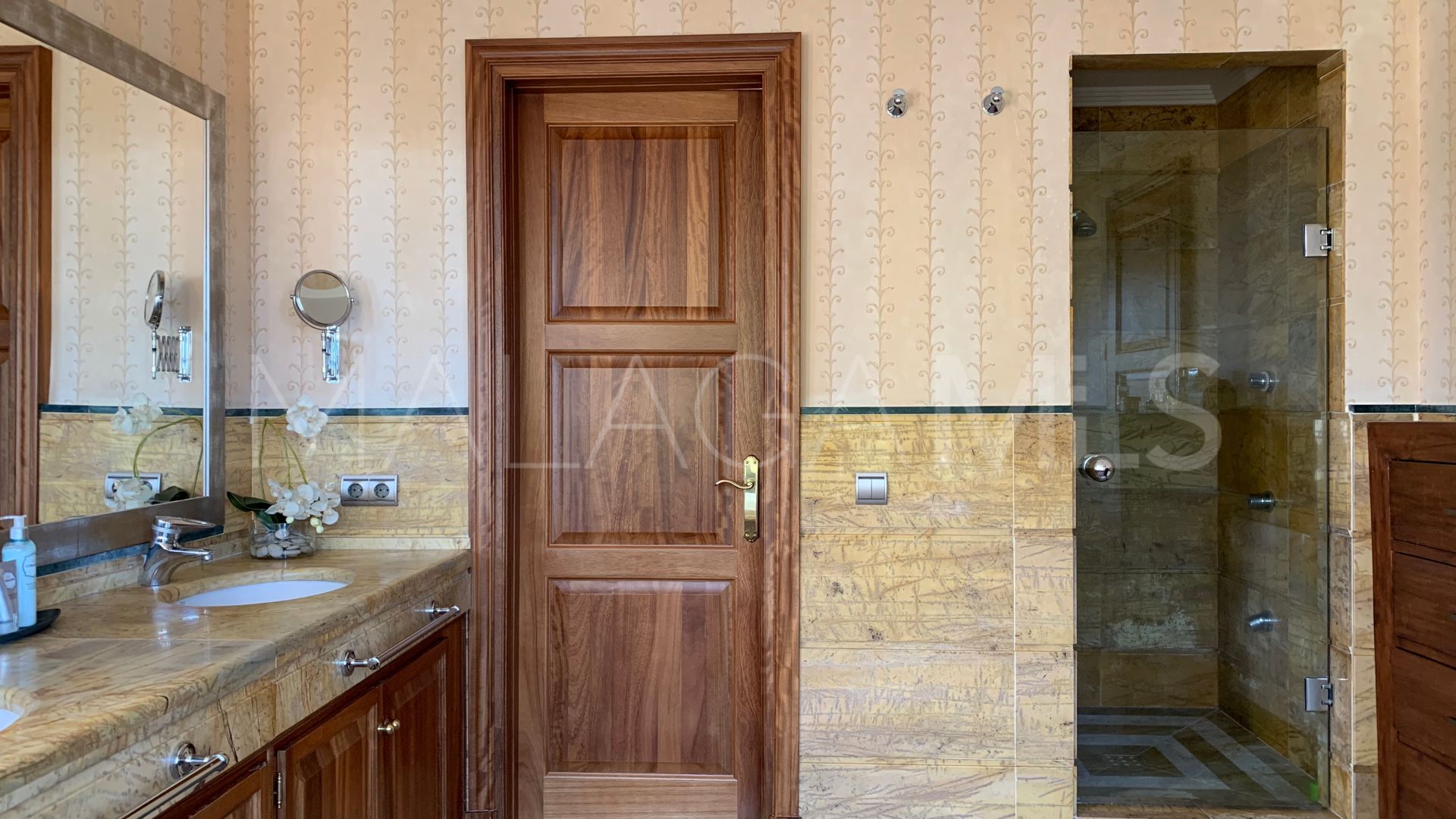 Villa for sale in Balcones de Sierra Blanca
