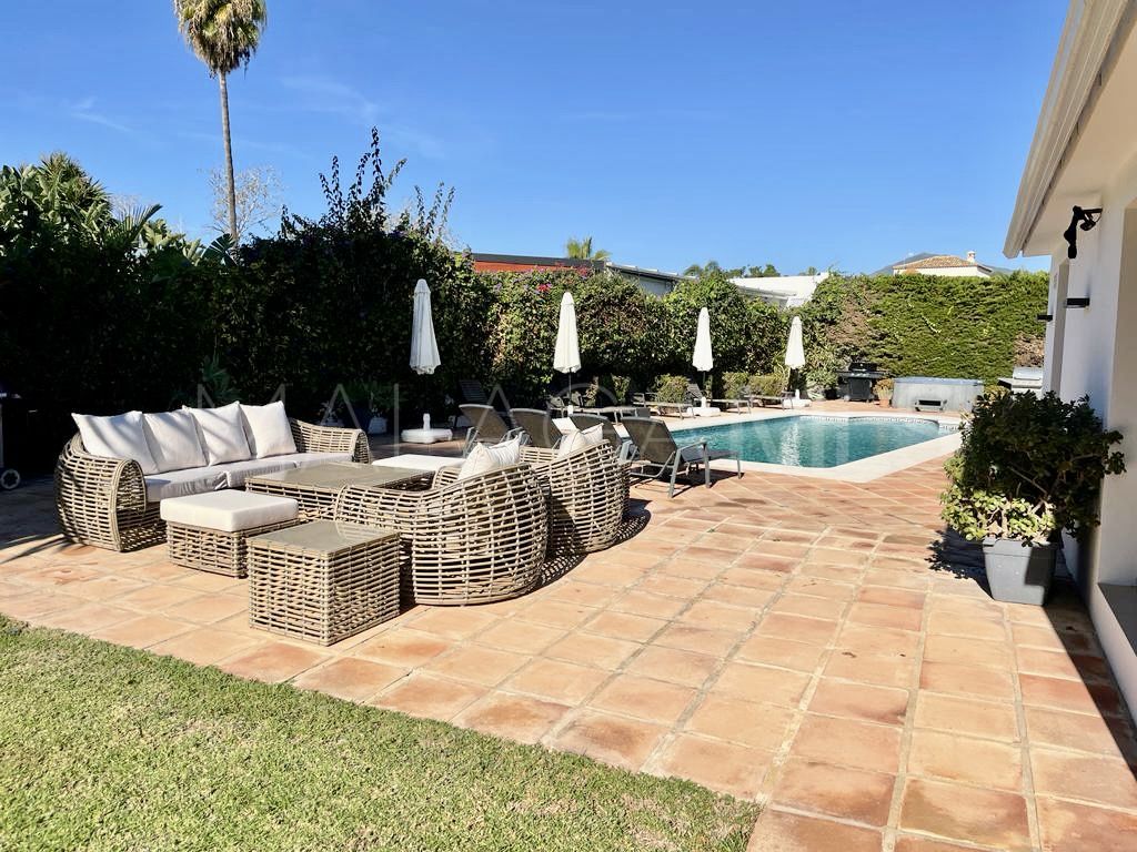 Villa for sale in San Pedro Playa