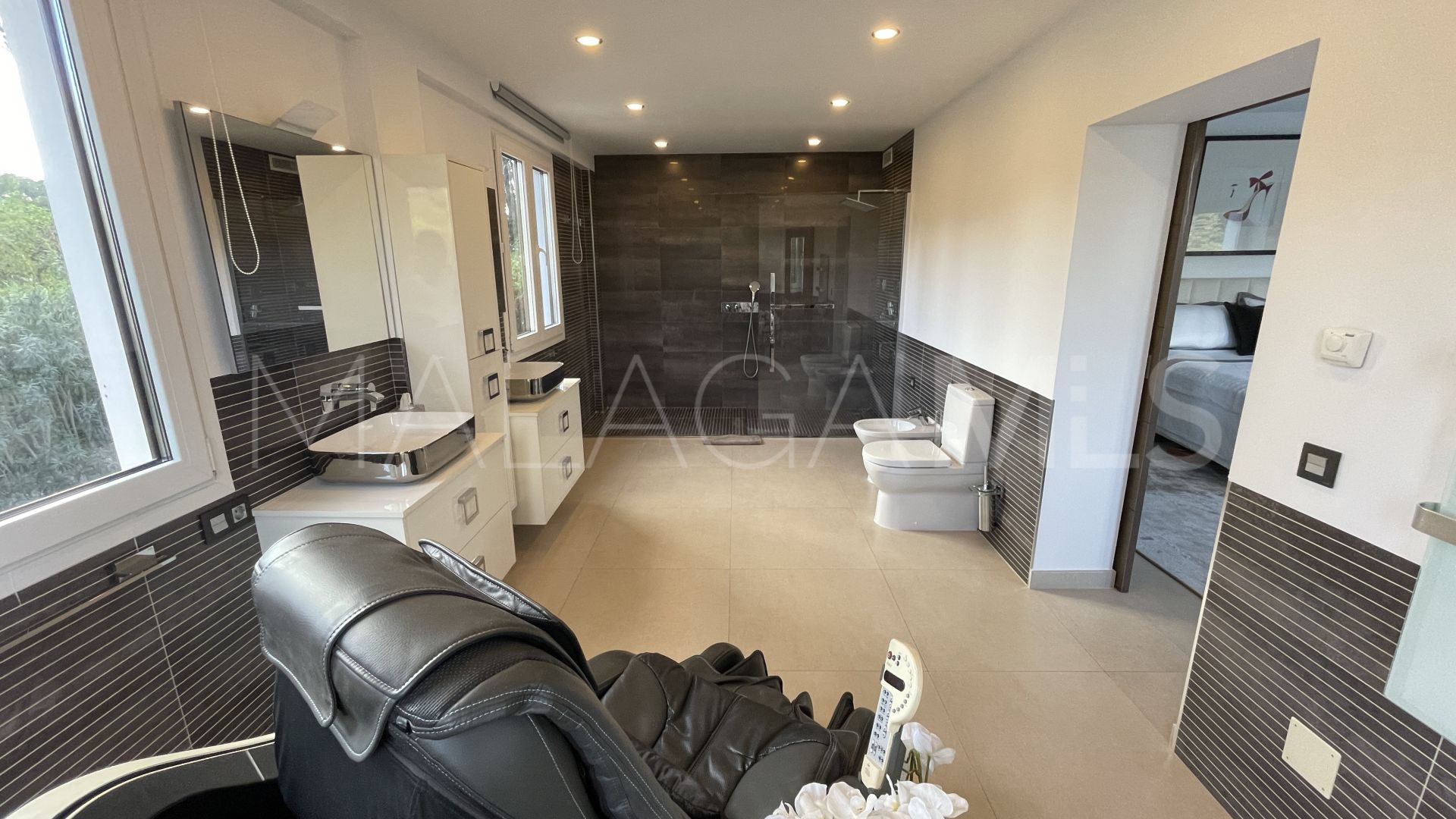 Villa for sale in San Pedro Playa