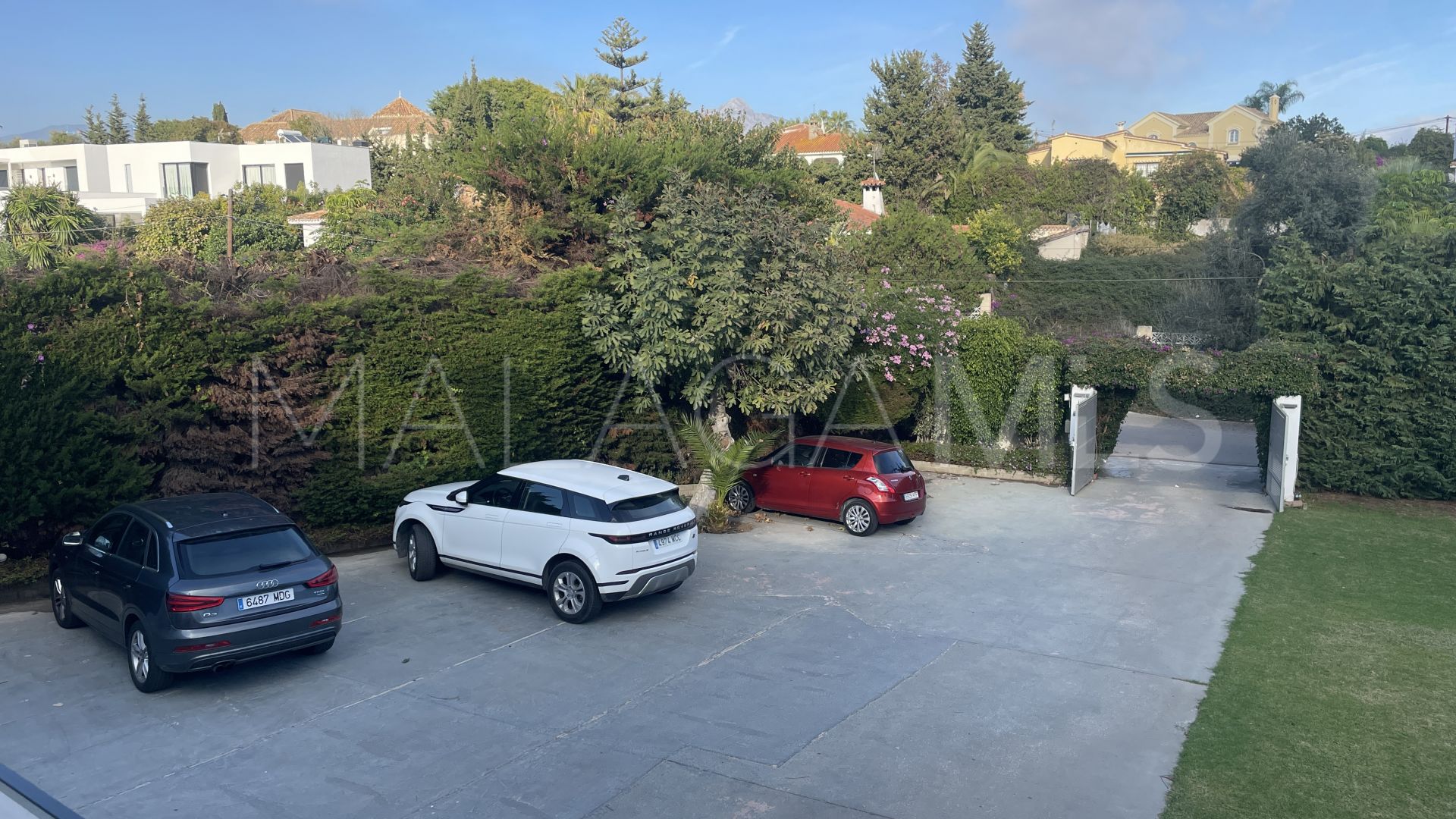 Villa for sale in San Pedro Playa