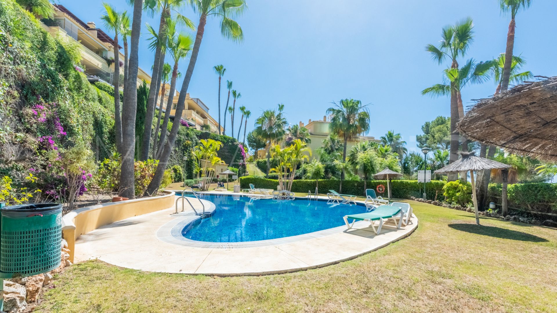 Atico duplex for sale in Condado de Sierra Blanca de 3 bedrooms