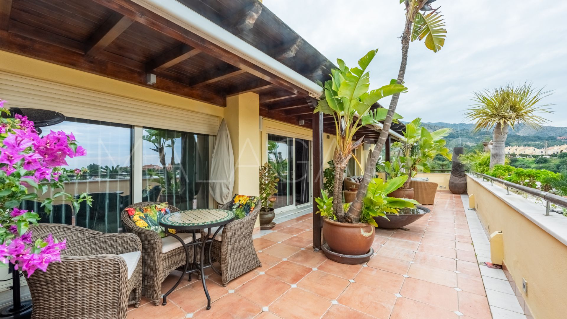 Atico duplex for sale in Condado de Sierra Blanca de 3 bedrooms