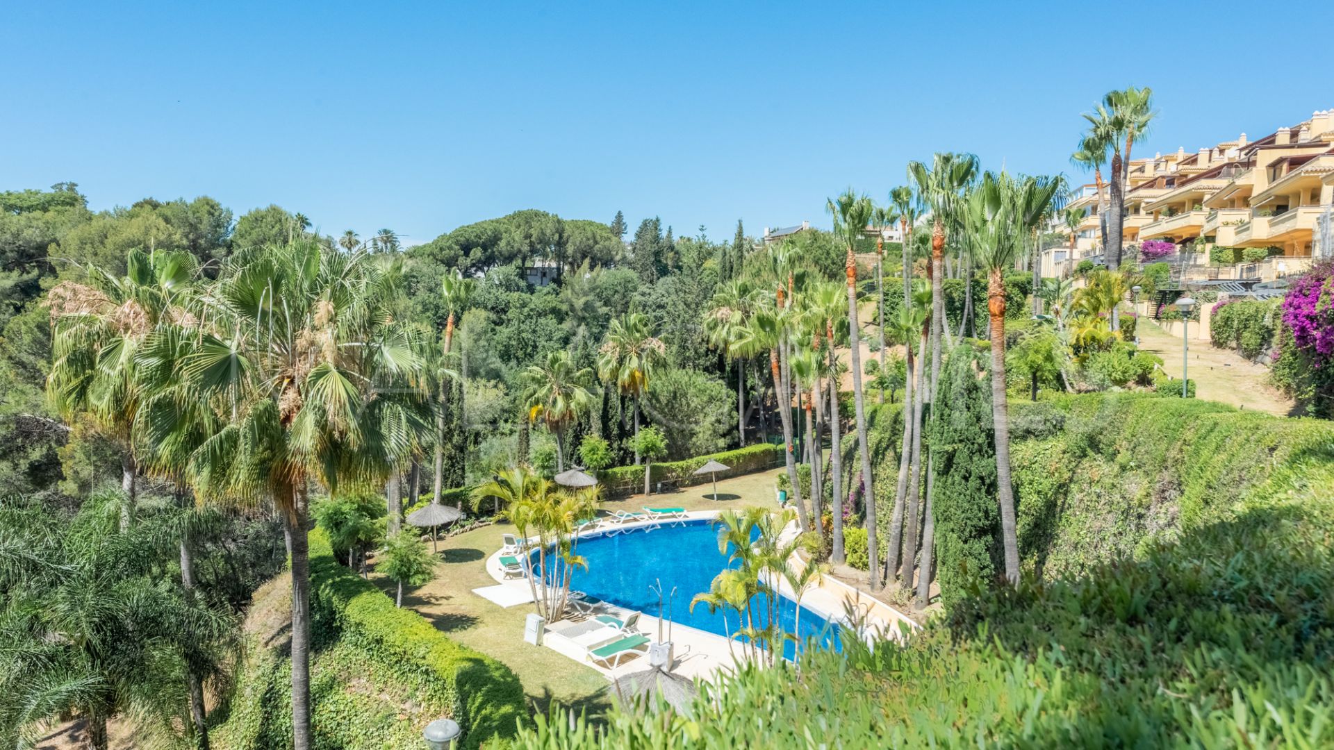 Atico duplex for sale in Condado de Sierra Blanca de 3 bedrooms