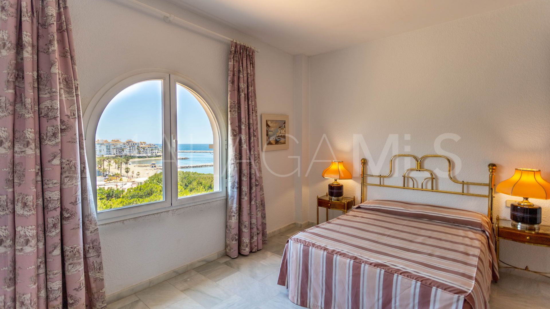 Tvåvånings takvåning for sale in Marbella - Puerto Banus