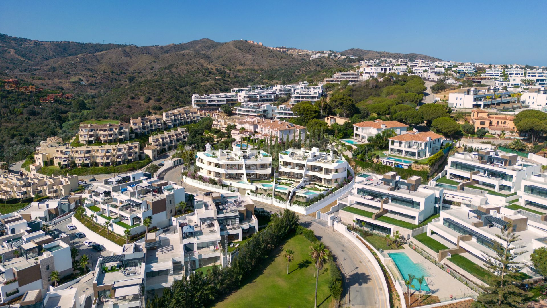 Duplex de Lujo con Vistas al Mar, Marbella Este