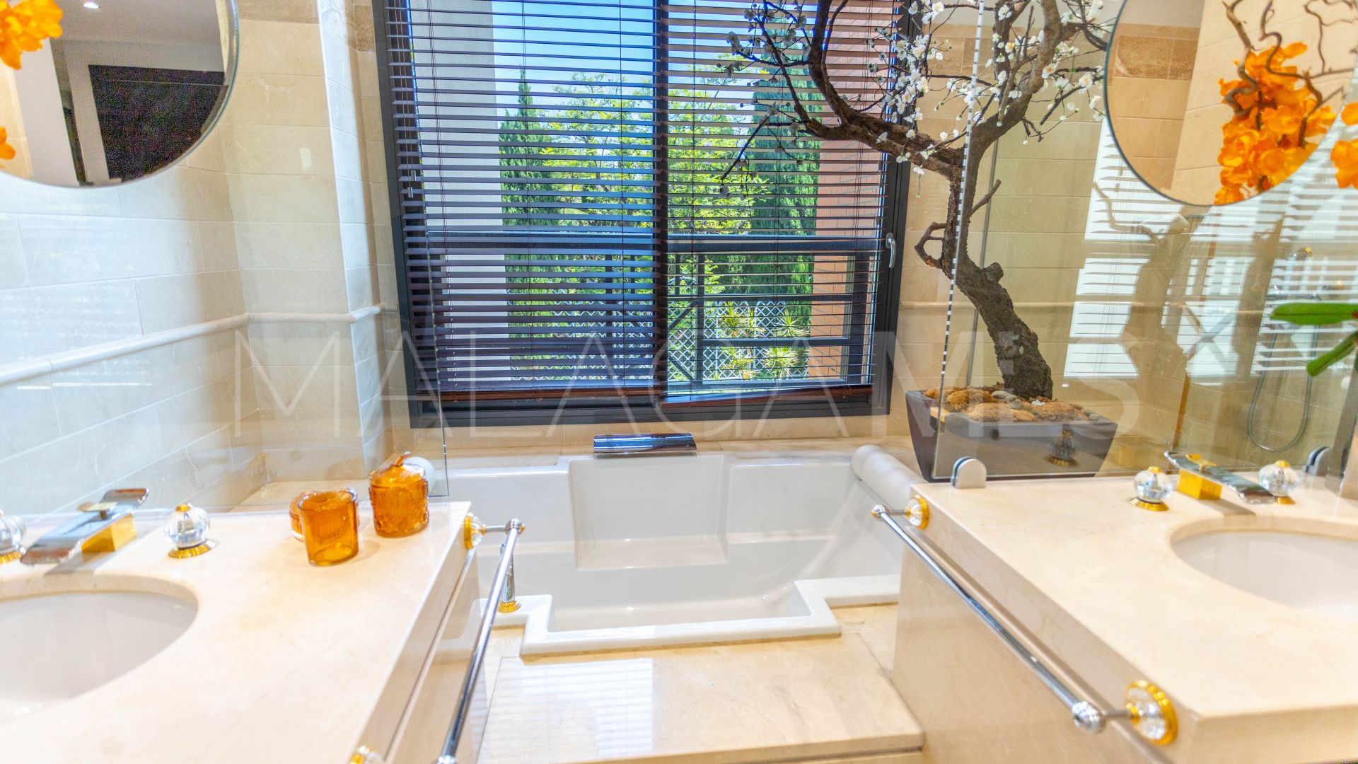 Appartement for sale in Laguna de Banus