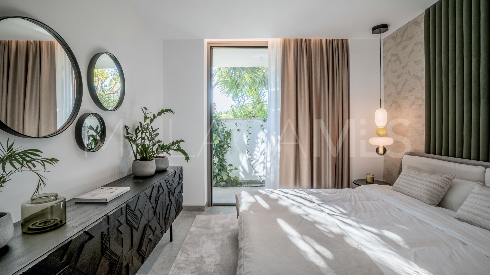 The Hills 6 bedrooms villa for sale