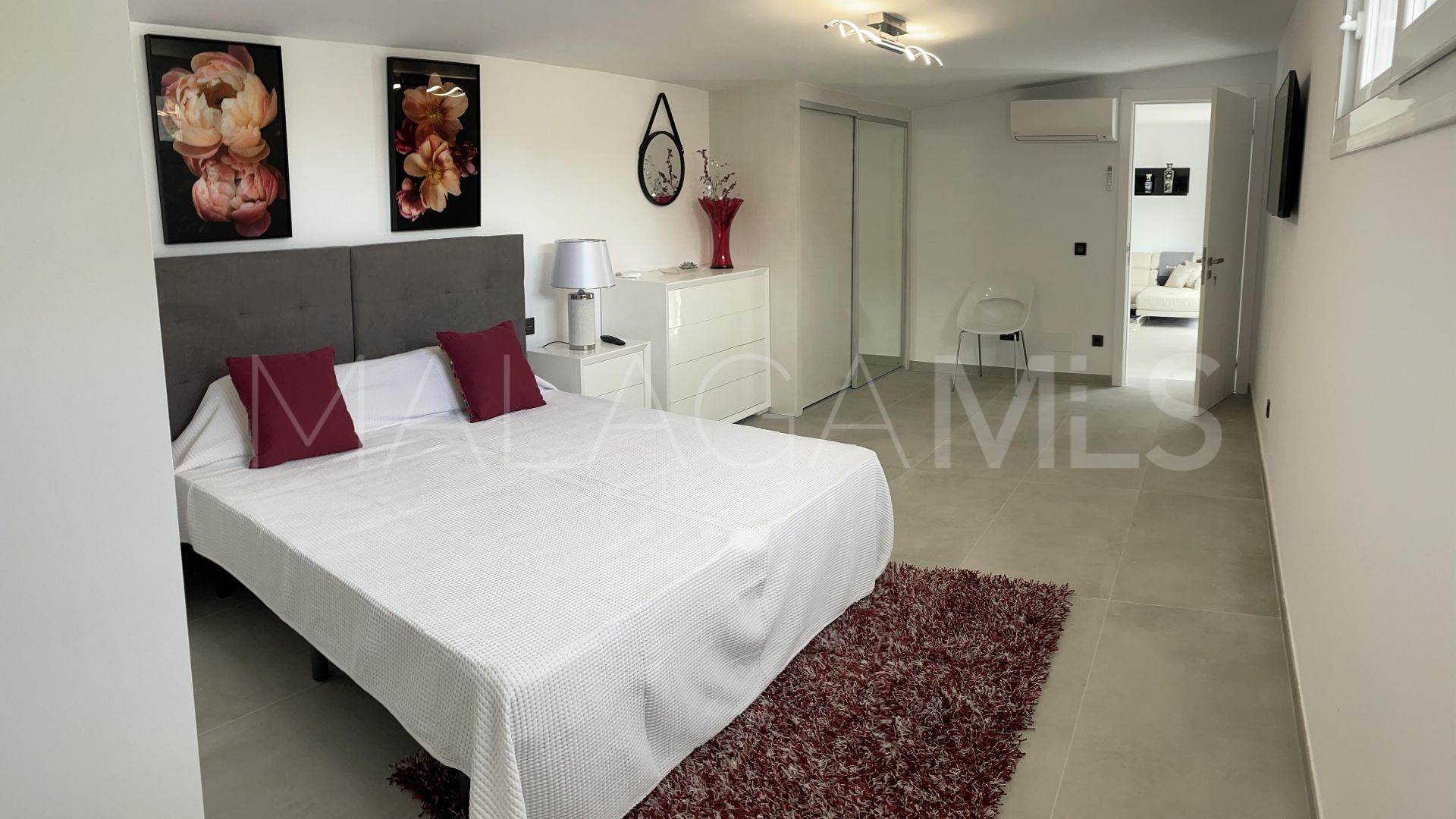 Villa for sale in Atalaya Golf