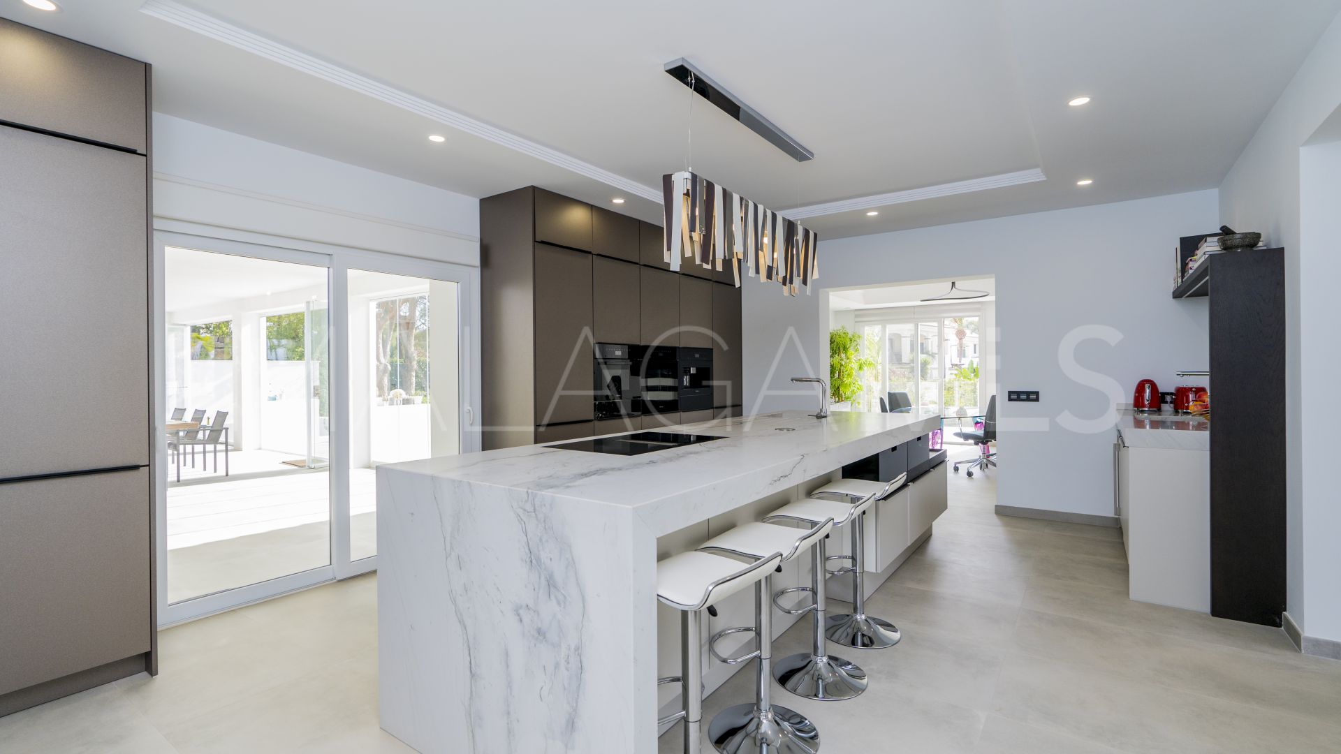 Villa for sale in Atalaya Golf