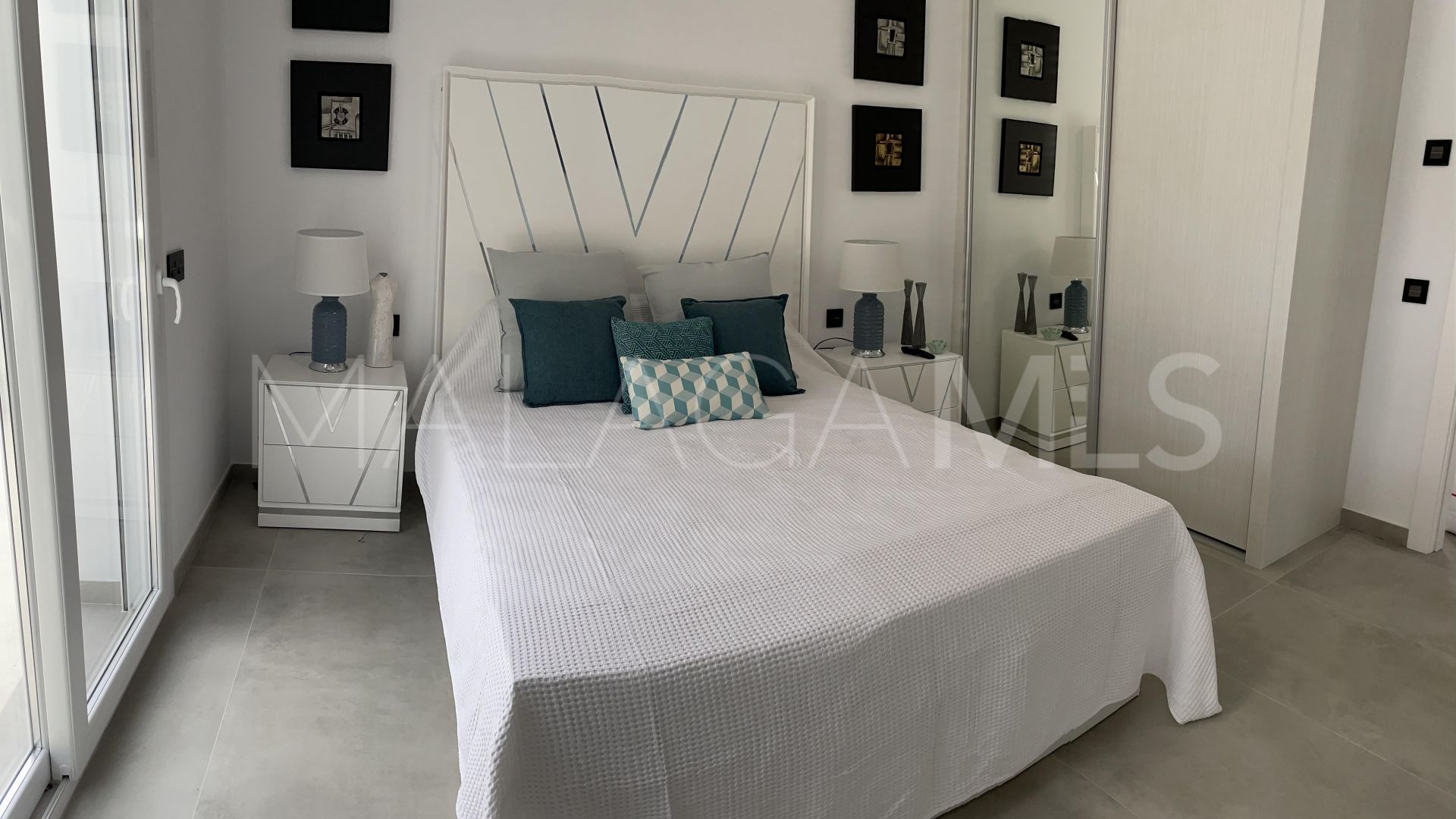 Villa for sale in Atalaya Golf