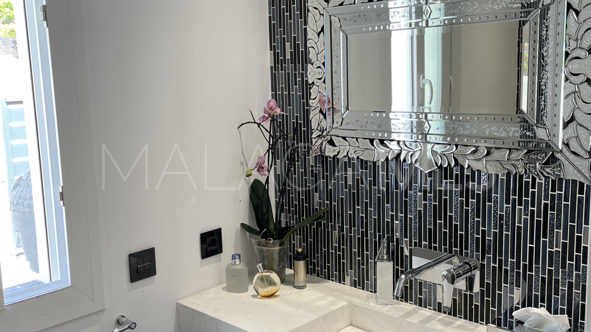 Villa for sale in Atalaya Golf