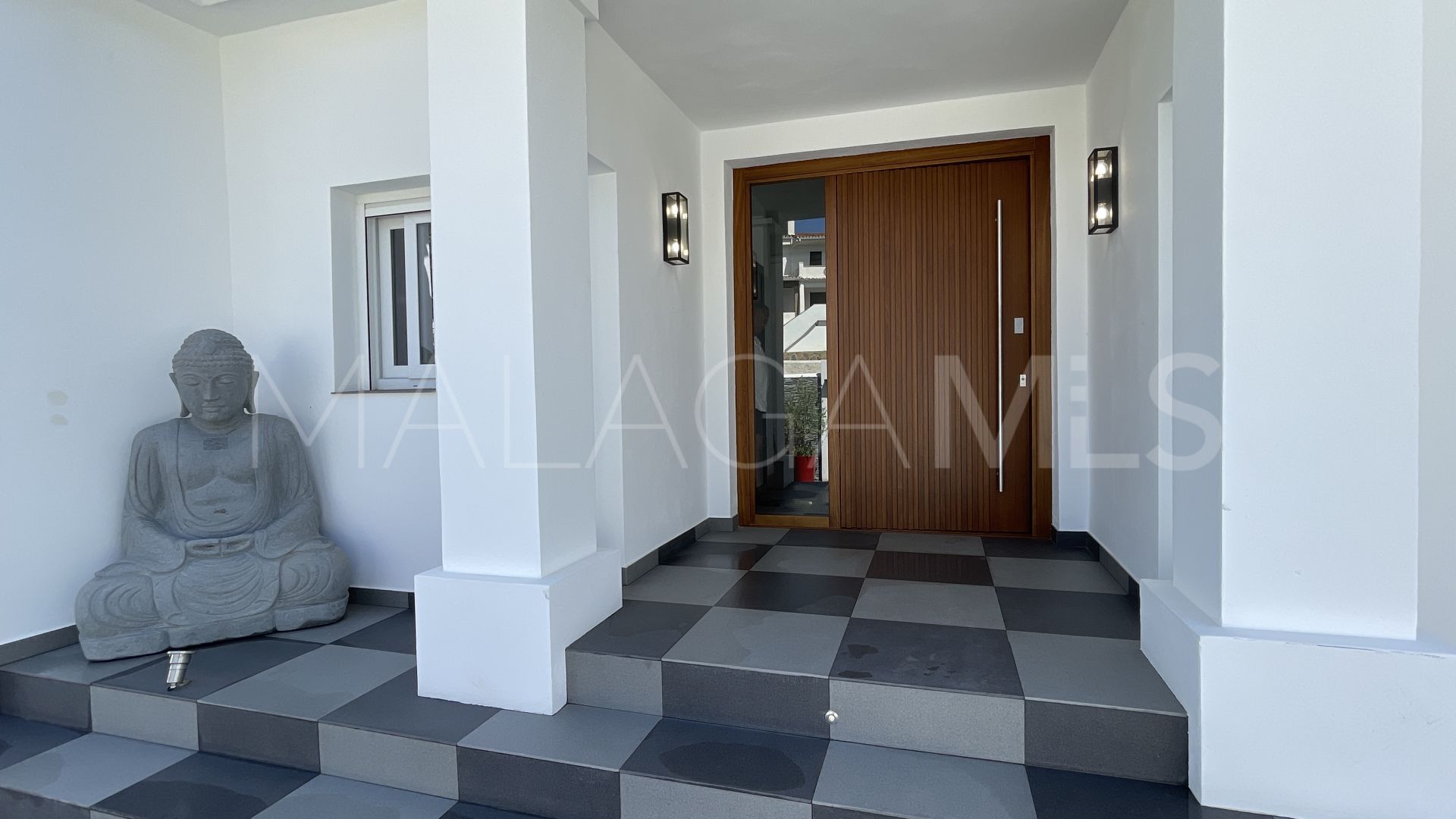 Villa for sale in Atalaya Golf