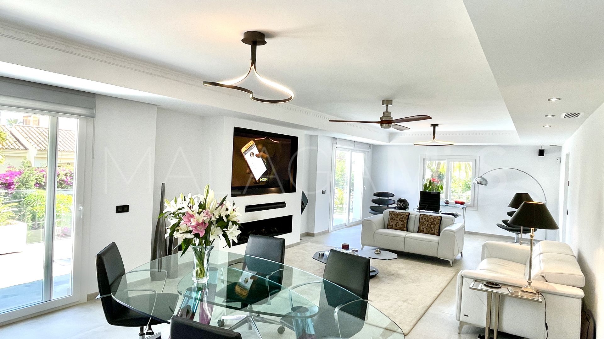 Villa for sale in Atalaya Golf