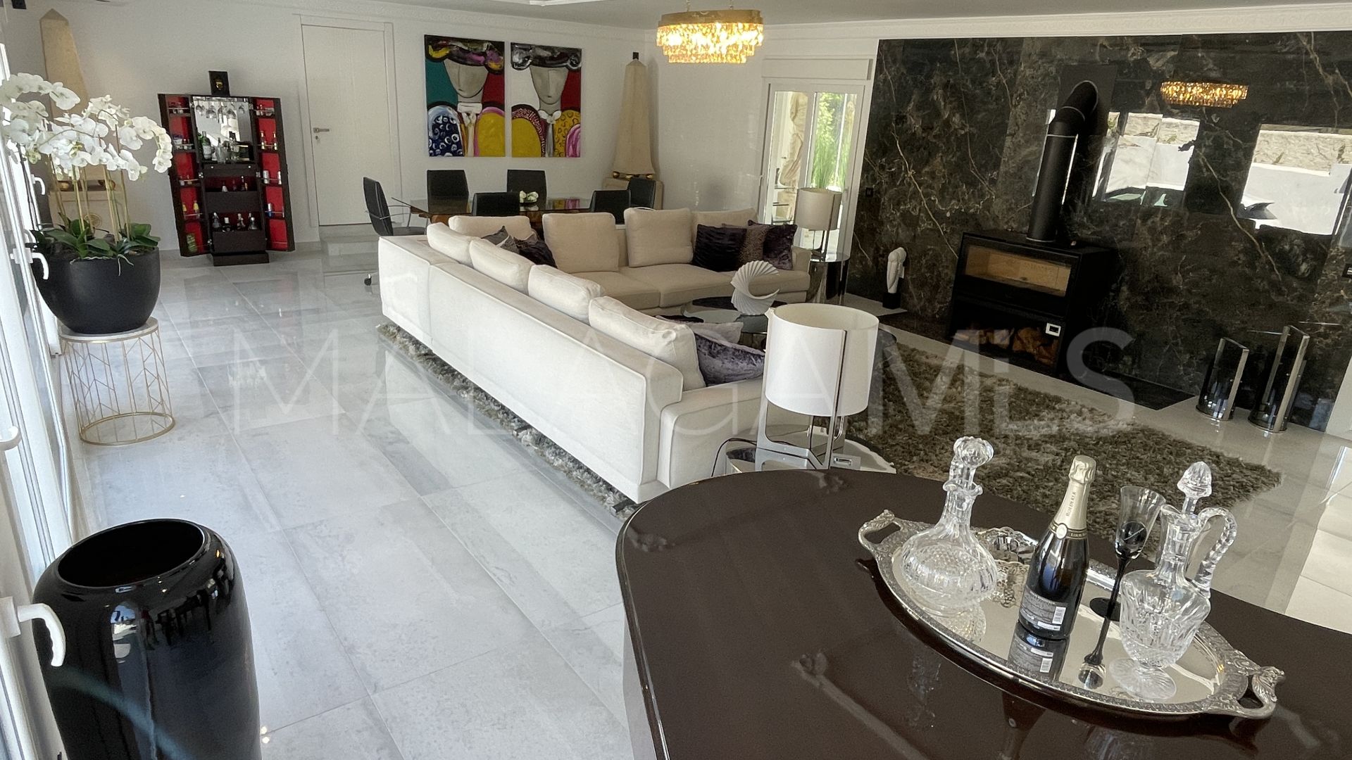 Villa for sale in Atalaya Golf