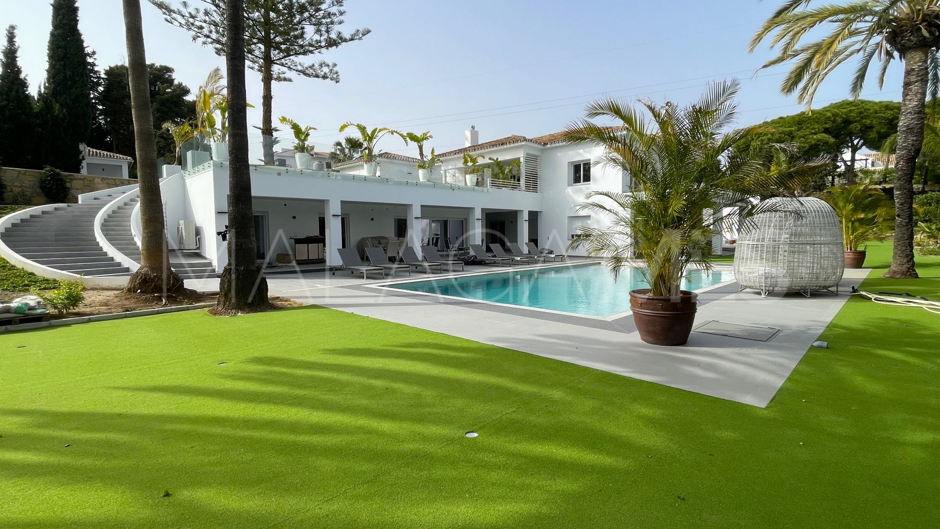 Villa for sale in Atalaya Golf
