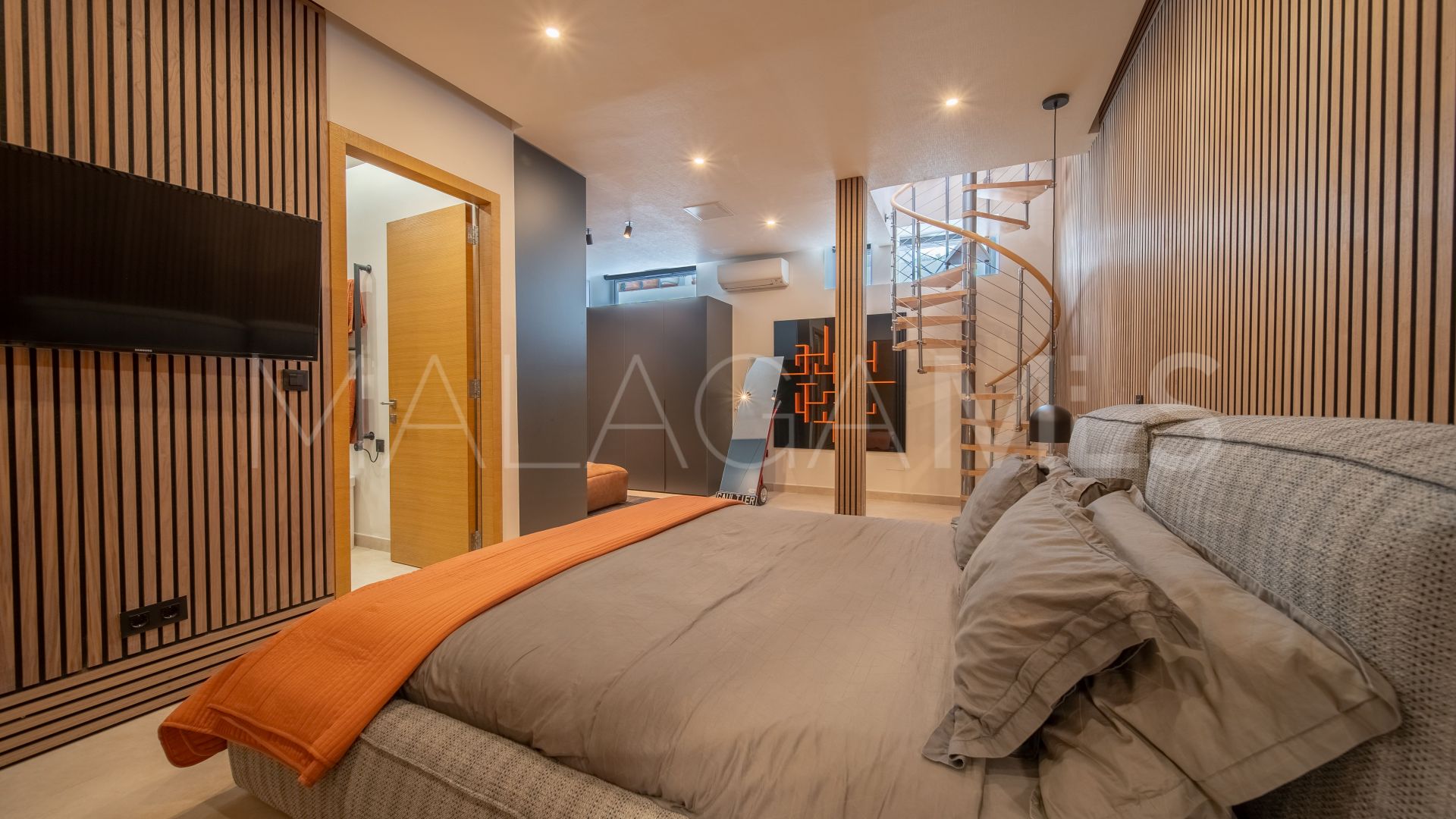 Villa for sale in Guadalmina Alta