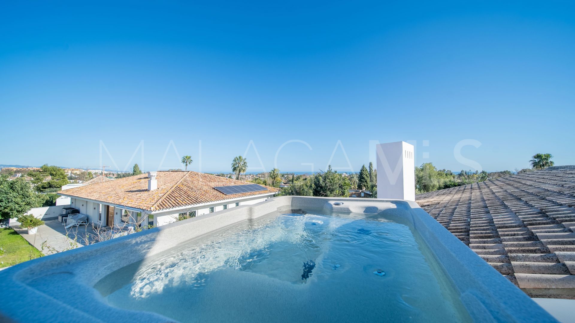 Villa for sale in Guadalmina Alta