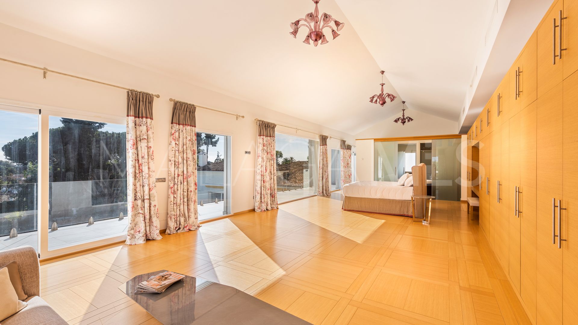 Villa for sale in Guadalmina Alta